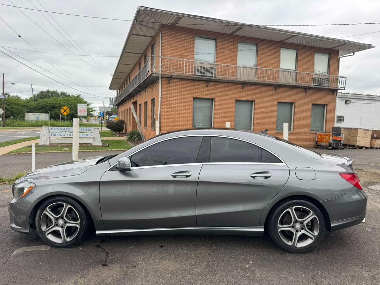 Mercedes-Benz CLA-Class 4dr Sdn CLA 250 FWD 2014