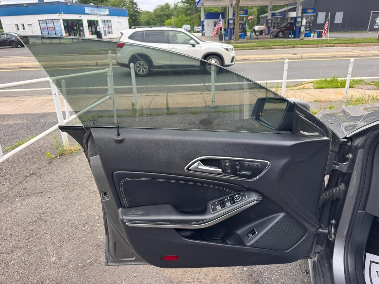 Mercedes-Benz CLA-Class 4dr Sdn CLA 250 FWD 2014