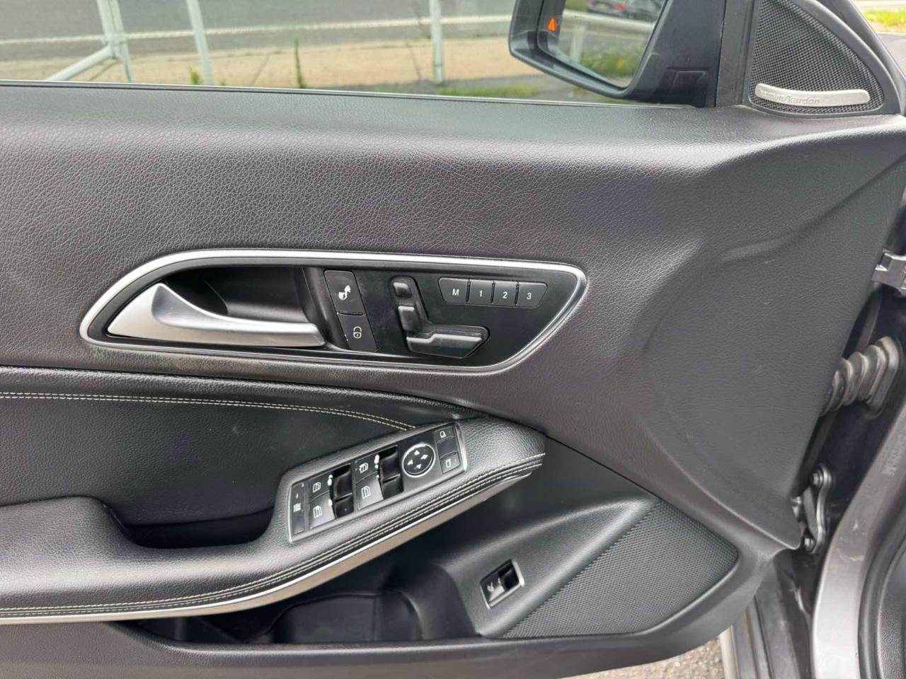 Mercedes-Benz CLA-Class 4dr Sdn CLA 250 FWD 2014
