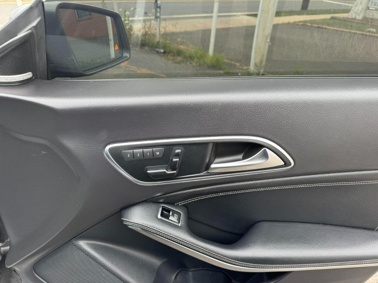 Mercedes-Benz CLA-Class 4dr Sdn CLA 250 FWD 2014