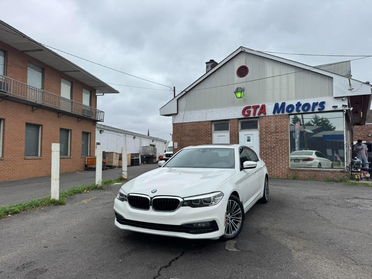 BMW 5 Series 530i Sedan 2018