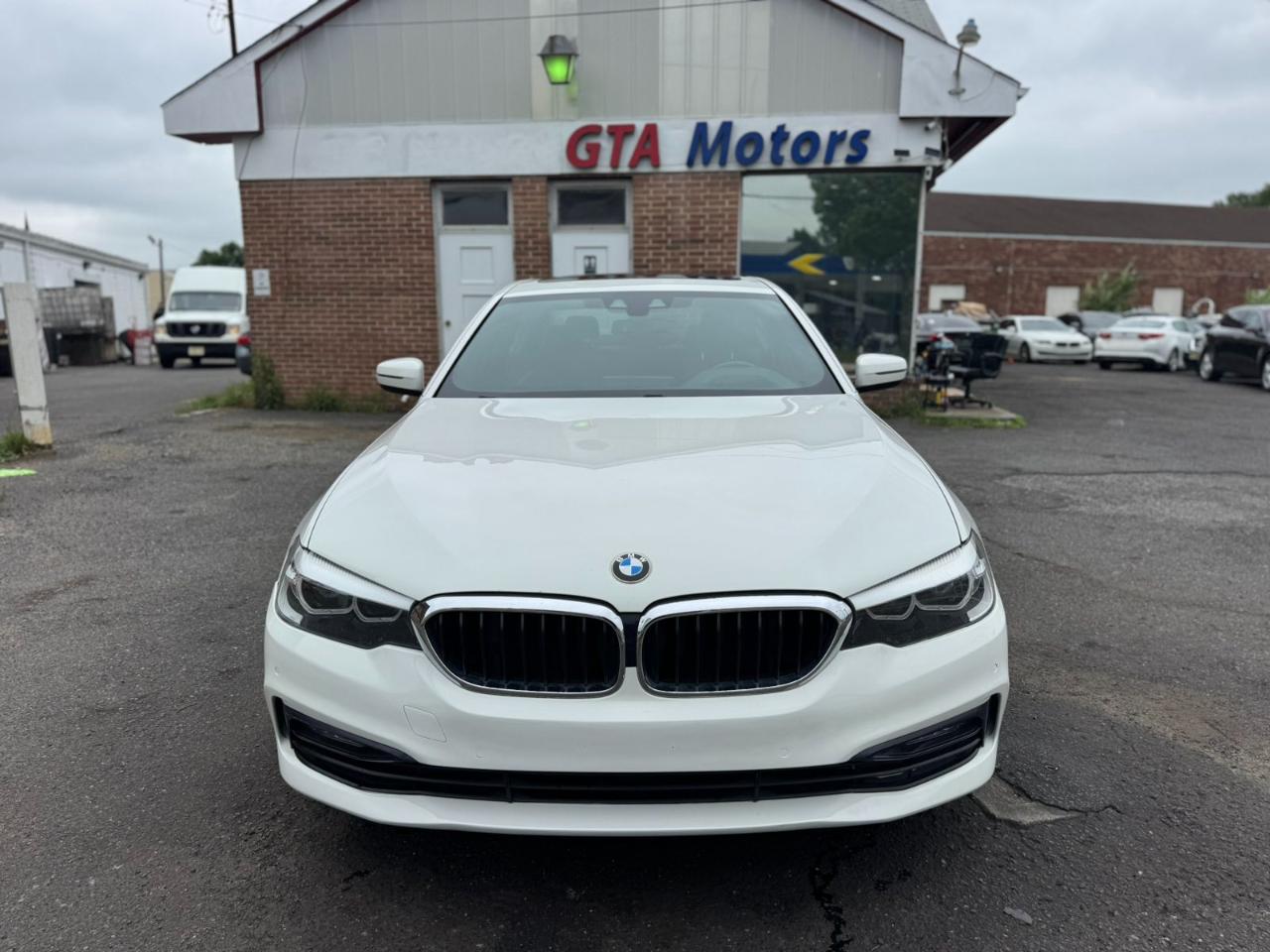 BMW 5 Series 530i Sedan 2018
