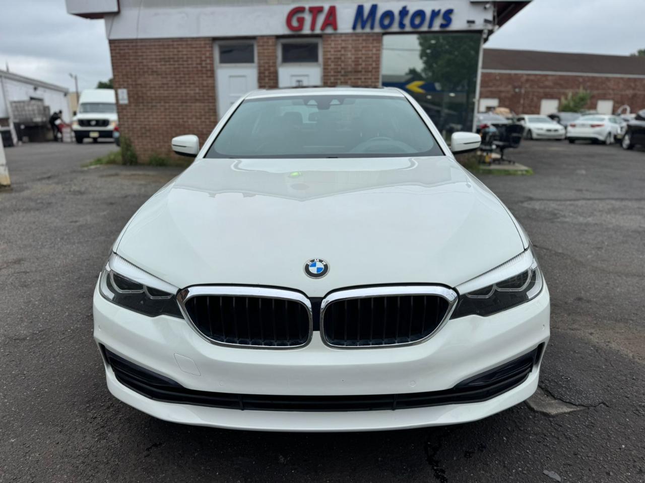 BMW 5 Series 530i Sedan 2018