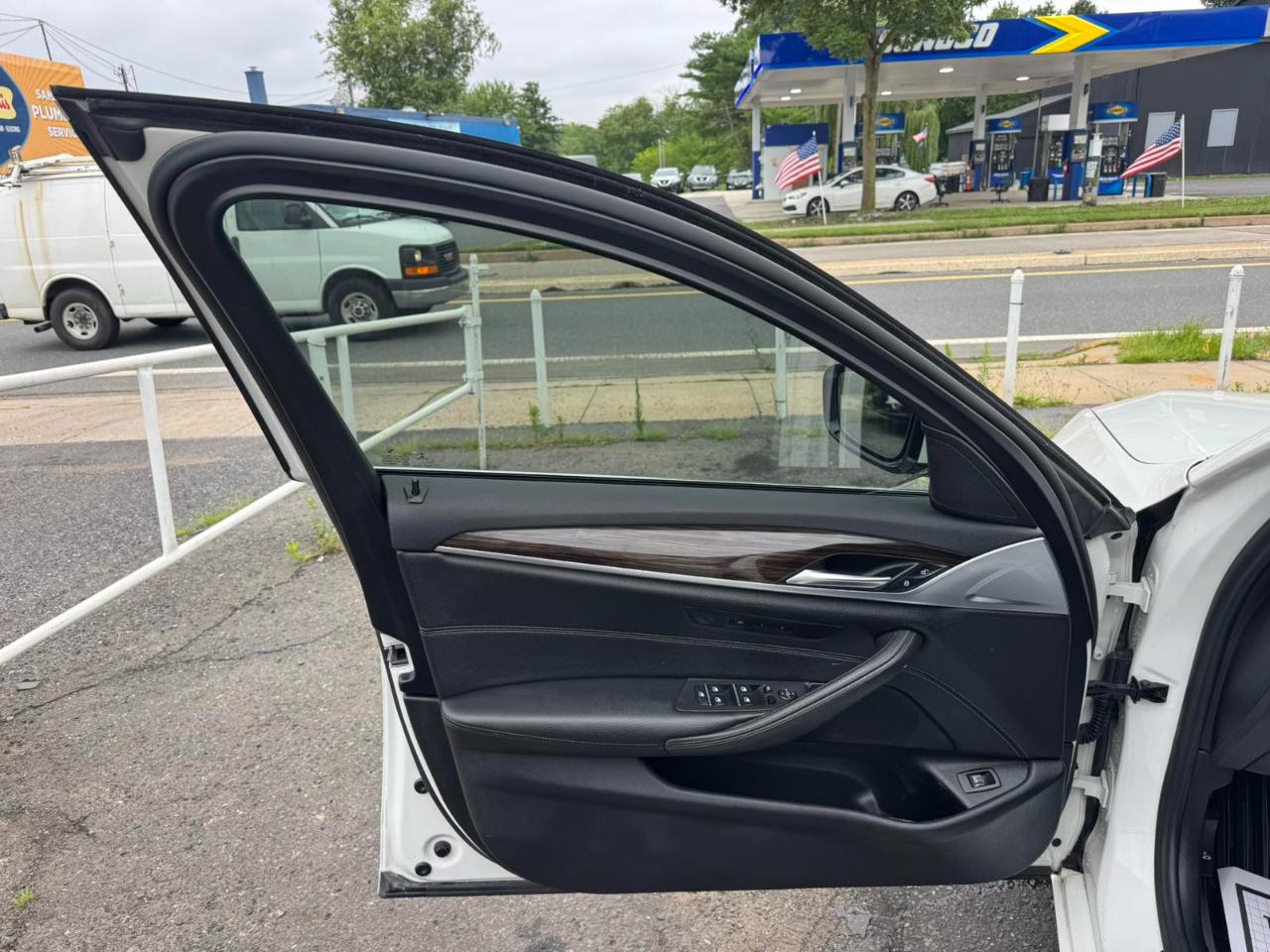 BMW 5 Series 530i Sedan 2018