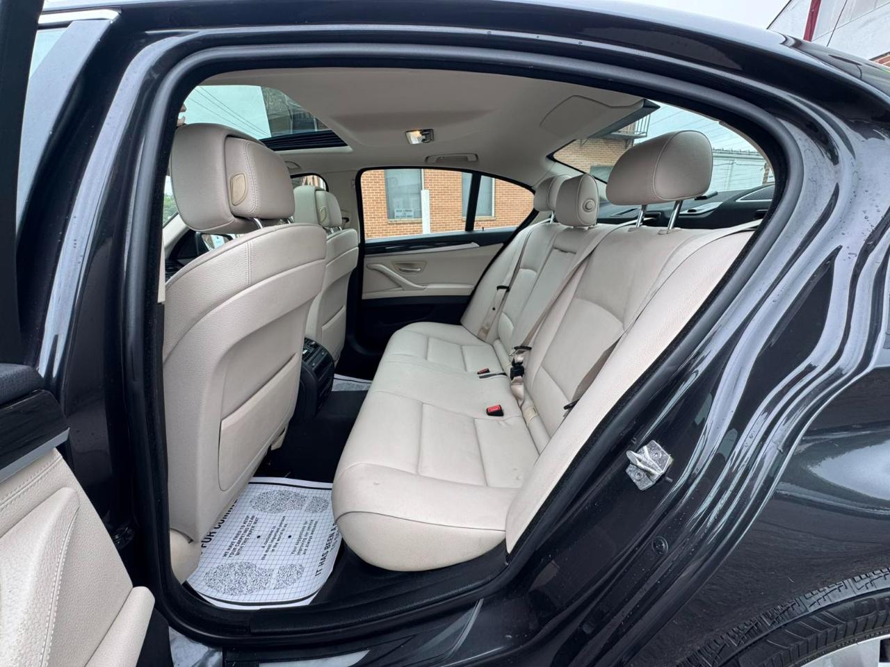 BMW 5 Series 4dr Sdn 528i xDrive AWD 2013