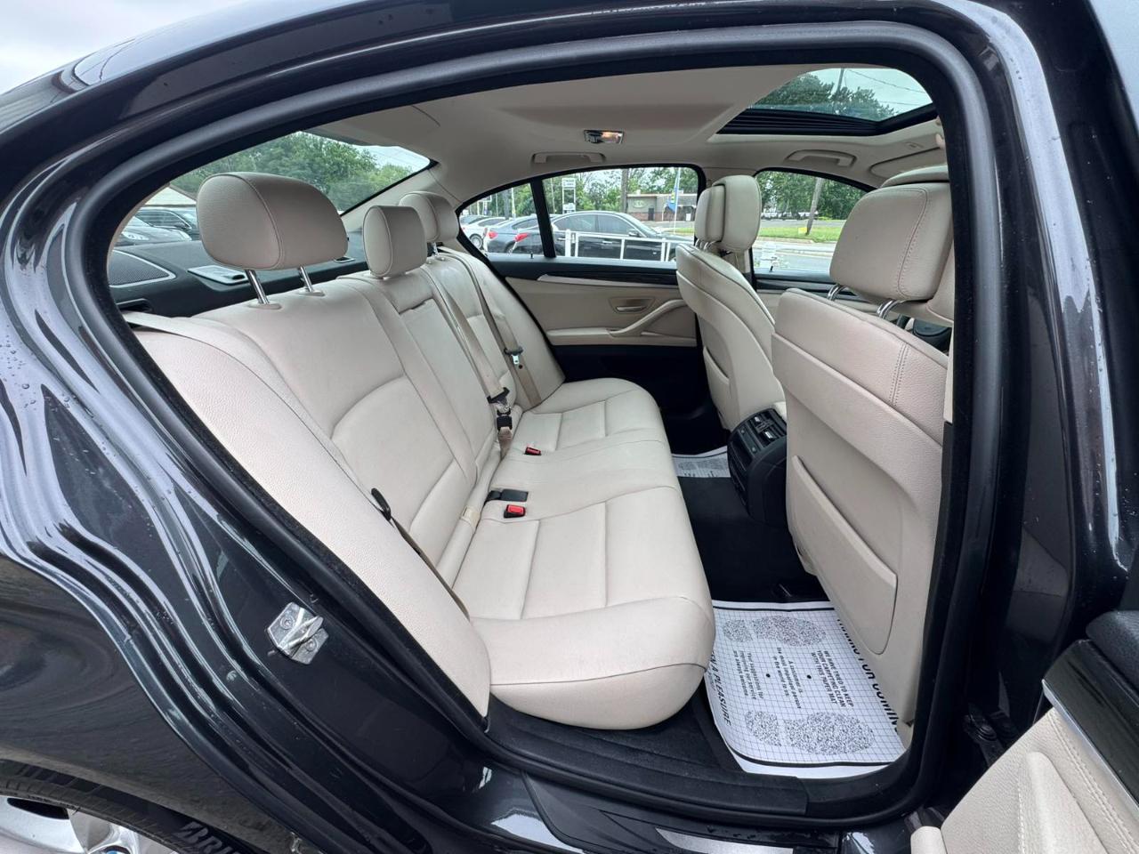 BMW 5 Series 4dr Sdn 528i xDrive AWD 2013