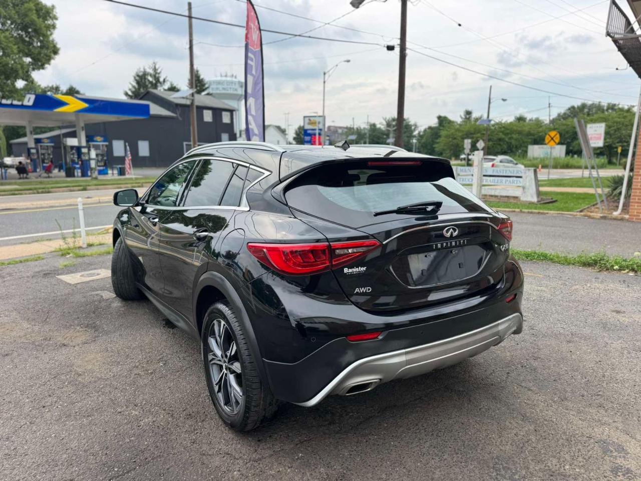 Infiniti QX30 Premium AWD *Ltd Avail* 2017