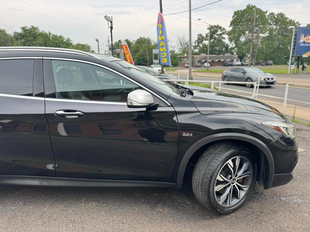 Infiniti QX30 Premium AWD *Ltd Avail* 2017