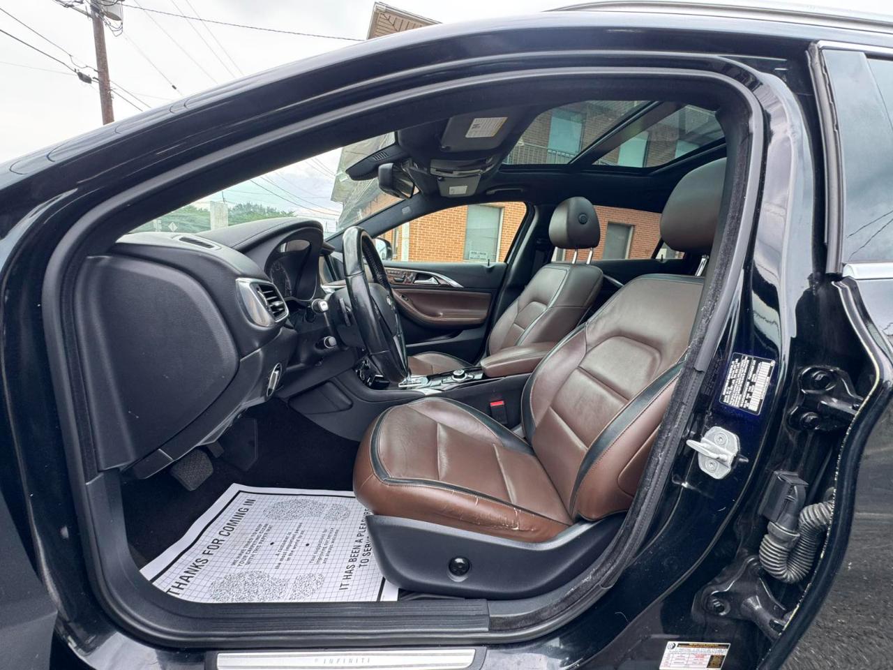Infiniti QX30 Premium AWD *Ltd Avail* 2017