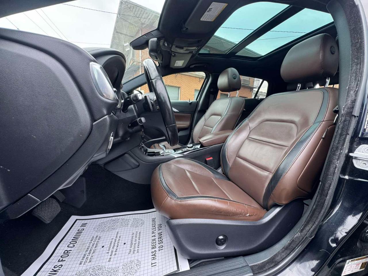 Infiniti QX30 Premium AWD *Ltd Avail* 2017