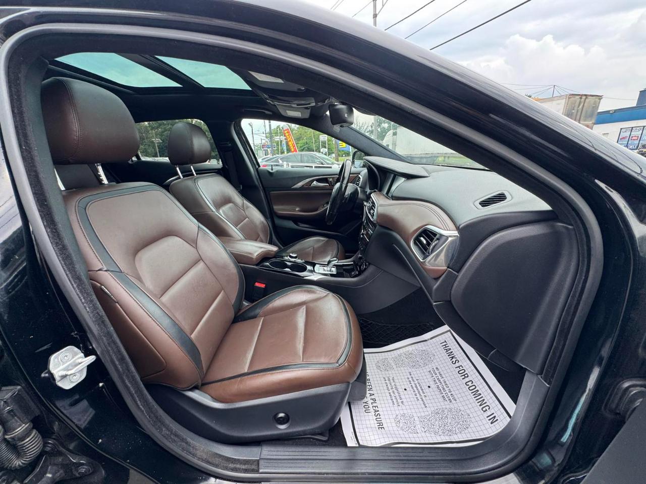Infiniti QX30 Premium AWD *Ltd Avail* 2017