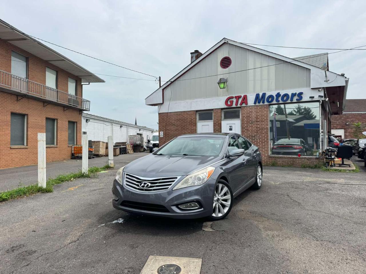 Hyundai Azera 4dr Sdn 2013