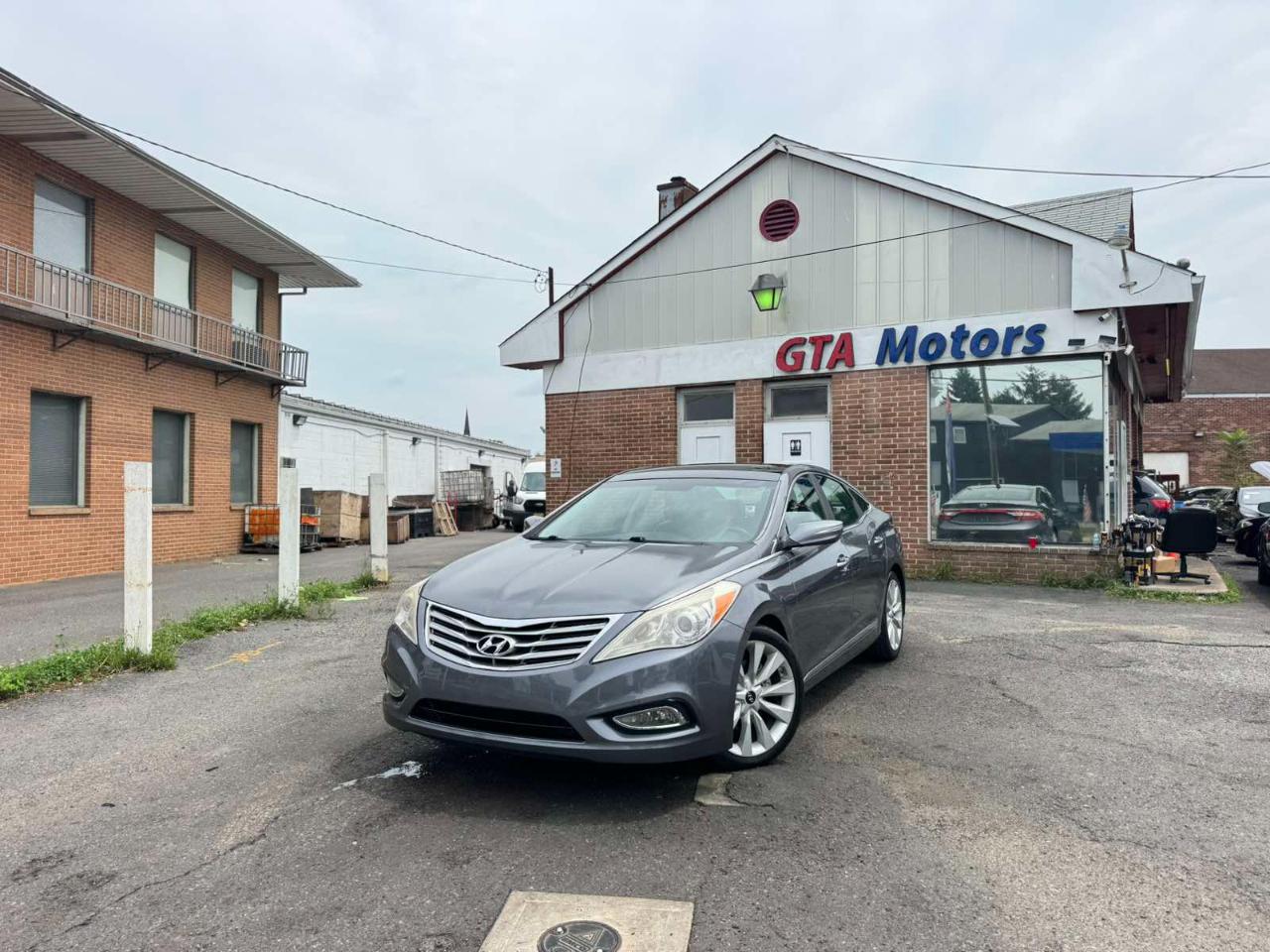 Hyundai Azera 4dr Sdn 2013