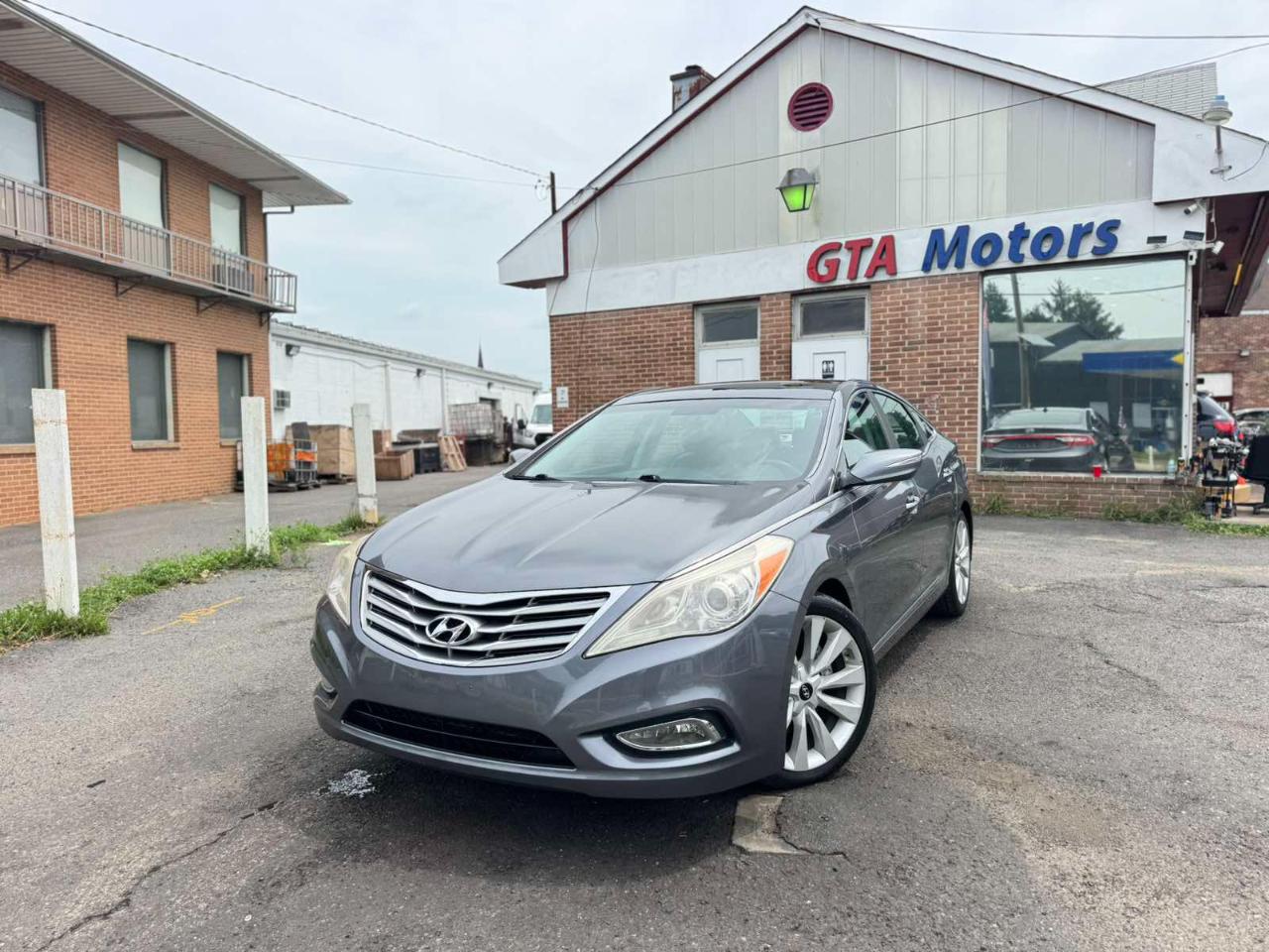 Hyundai Azera 4dr Sdn 2013