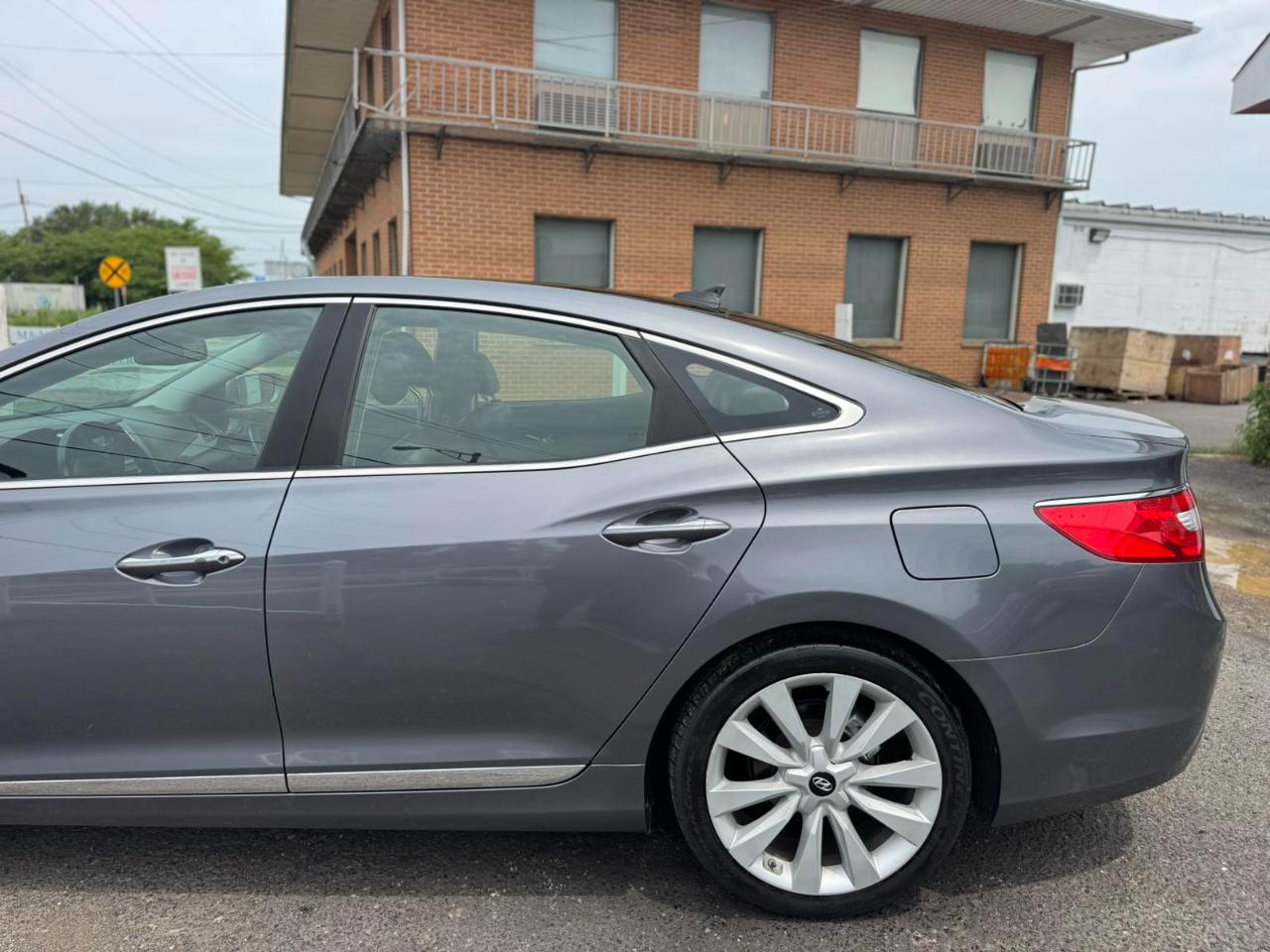 Hyundai Azera 4dr Sdn 2013