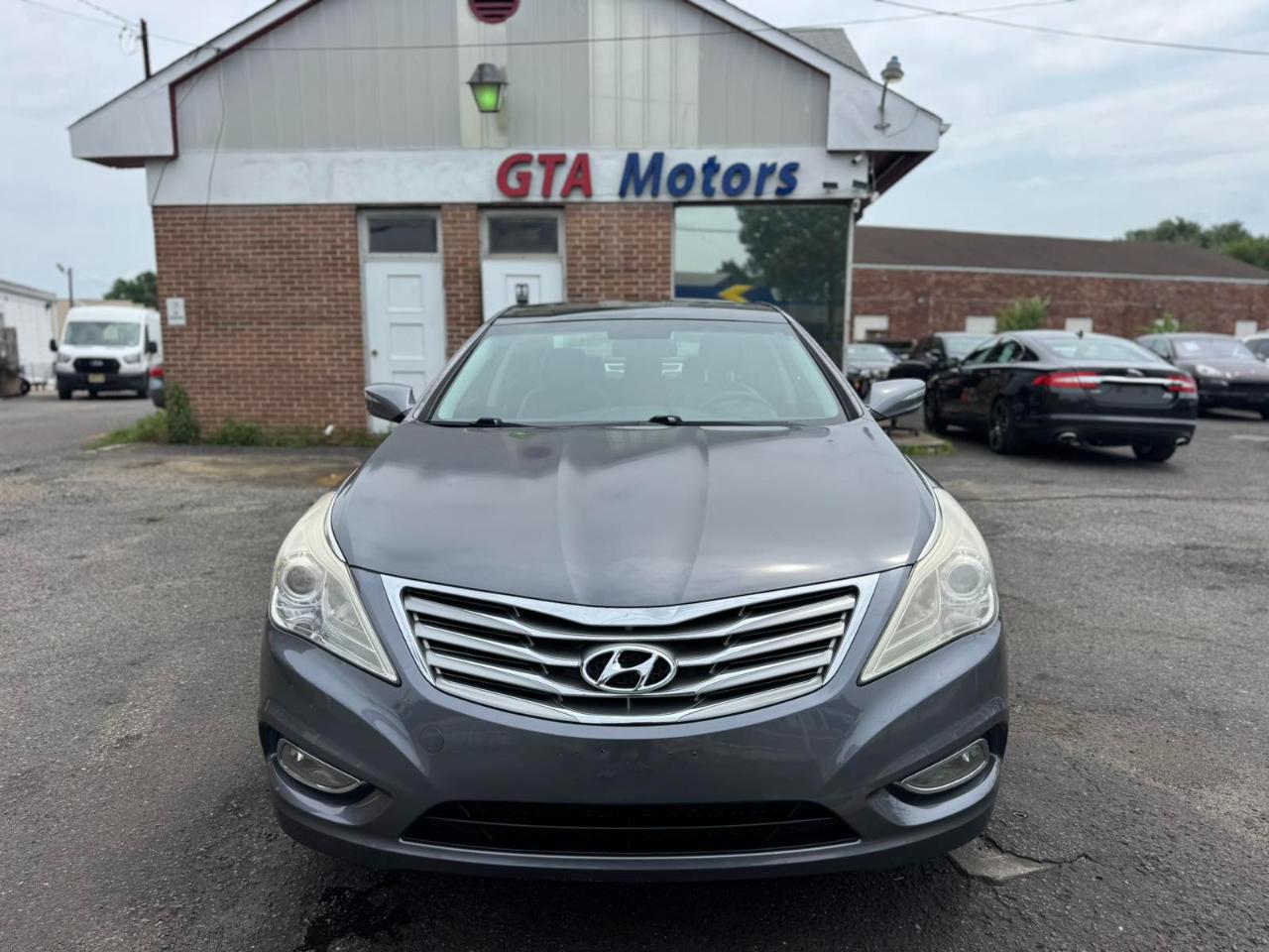 Hyundai Azera 4dr Sdn 2013