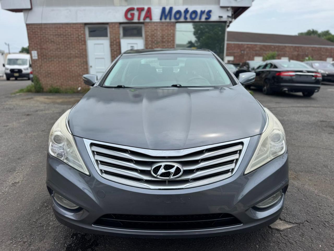 Hyundai Azera 4dr Sdn 2013