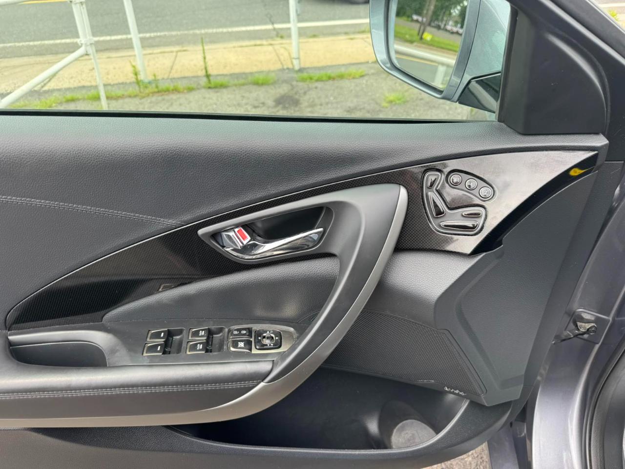 Hyundai Azera 4dr Sdn 2013