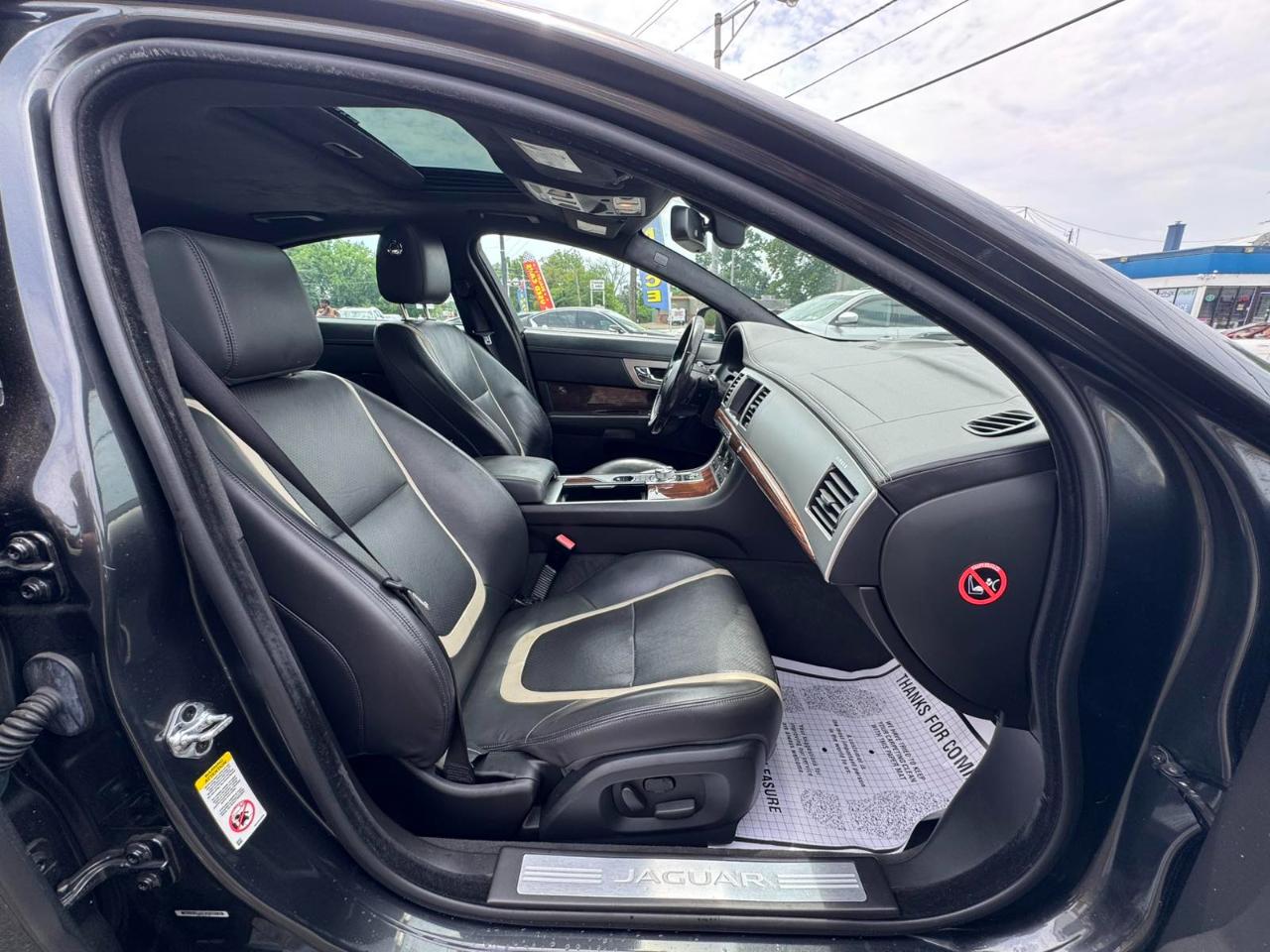 Jaguar XF 4dr Sdn V6 Sport AWD 2015