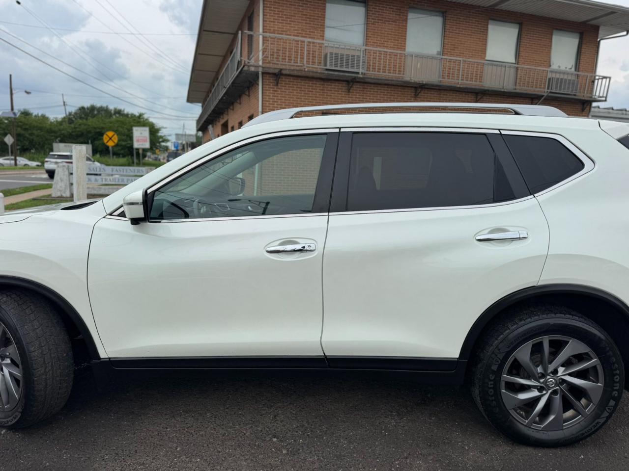 Nissan Rogue AWD 4dr SL 2016