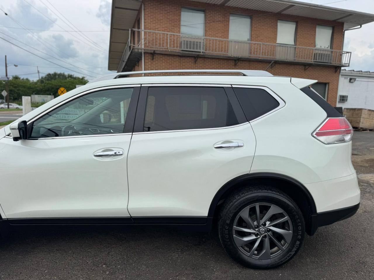 Nissan Rogue AWD 4dr SL 2016