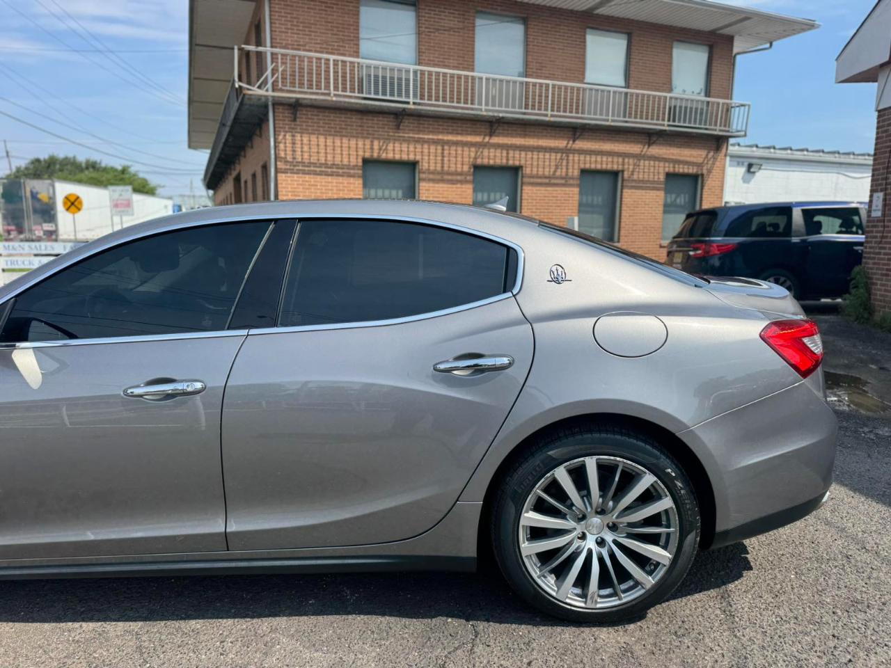 Maserati Ghibli 4dr Sdn 2016
