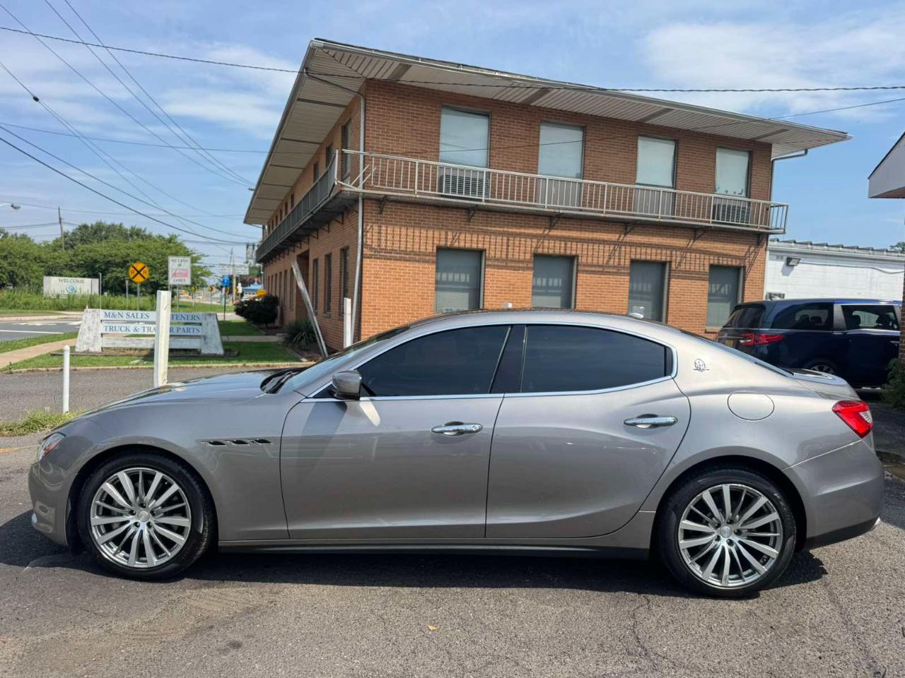 Maserati Ghibli 4dr Sdn 2016