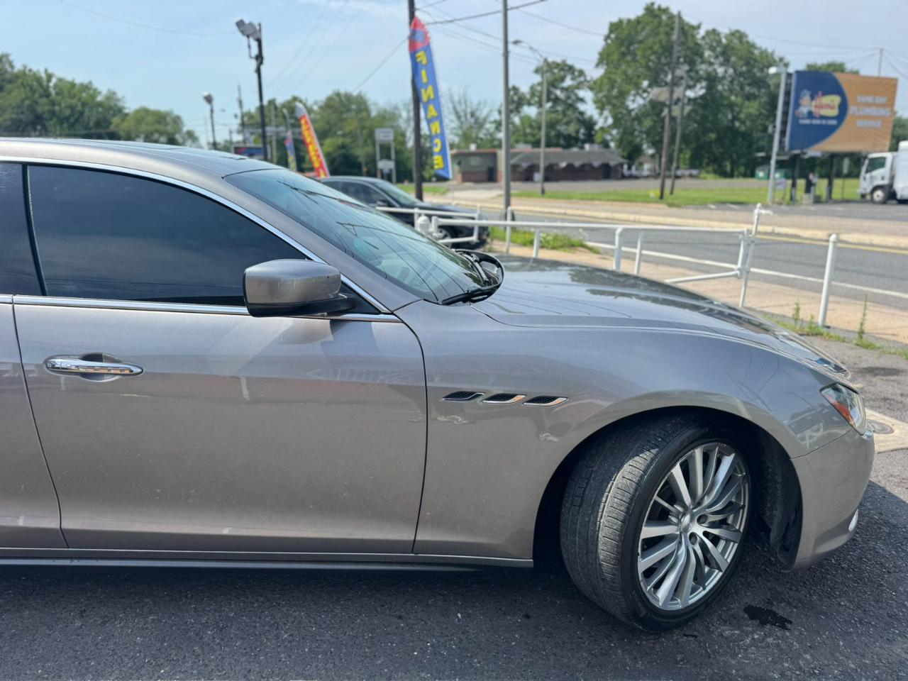 Maserati Ghibli 4dr Sdn 2016