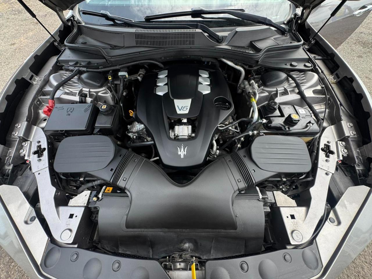 Maserati Ghibli 4dr Sdn 2016
