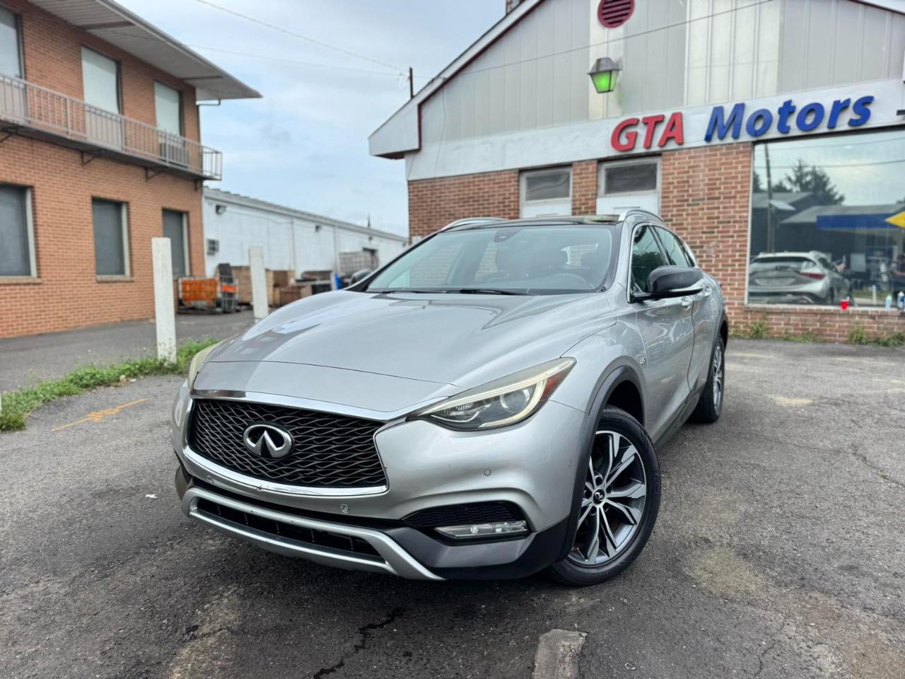Infiniti QX30 Premium AWD *Ltd Avail* 2017
