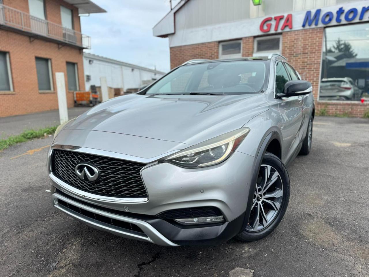 Infiniti QX30 Premium AWD *Ltd Avail* 2017