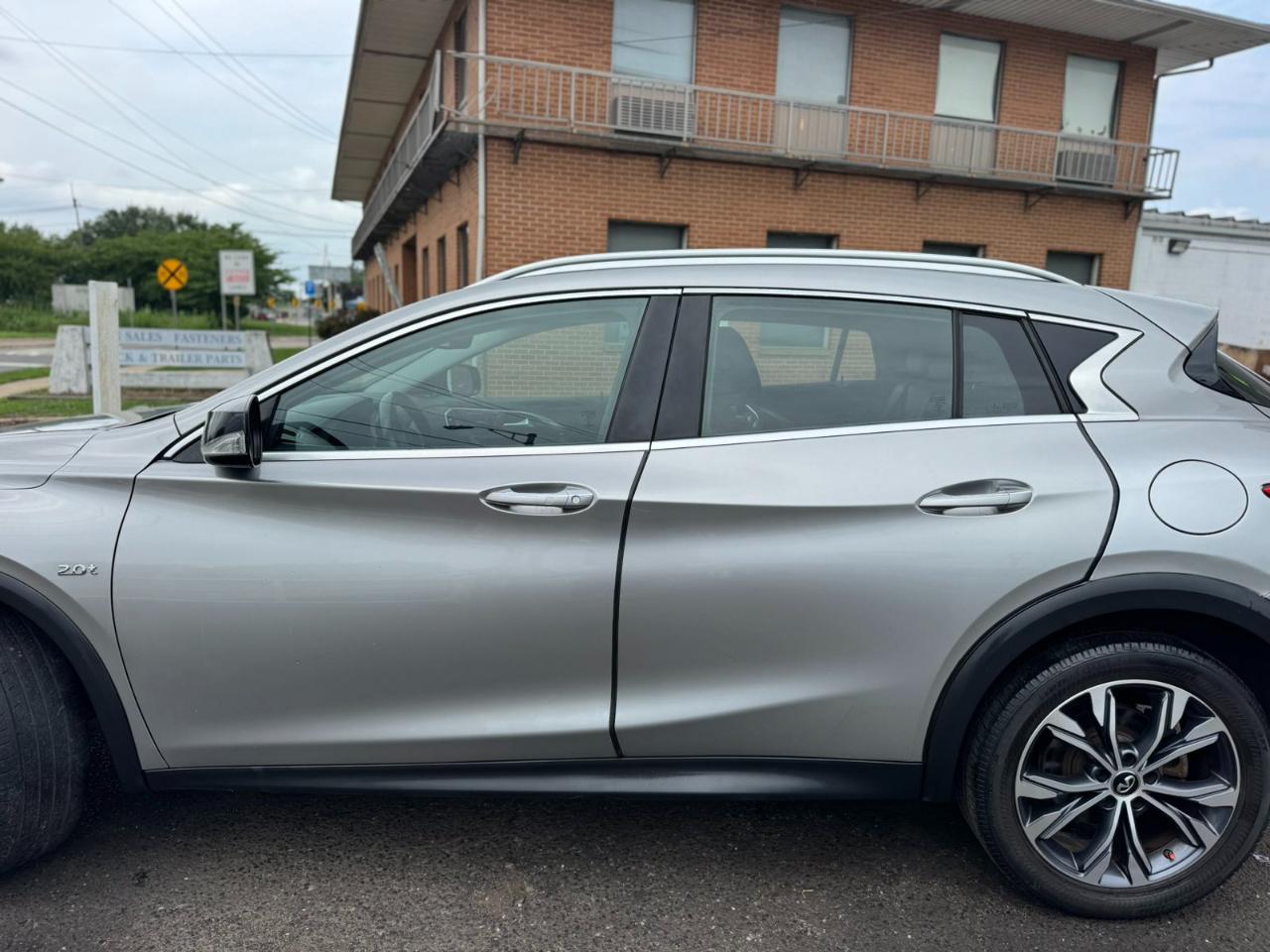 Infiniti QX30 Premium AWD *Ltd Avail* 2017