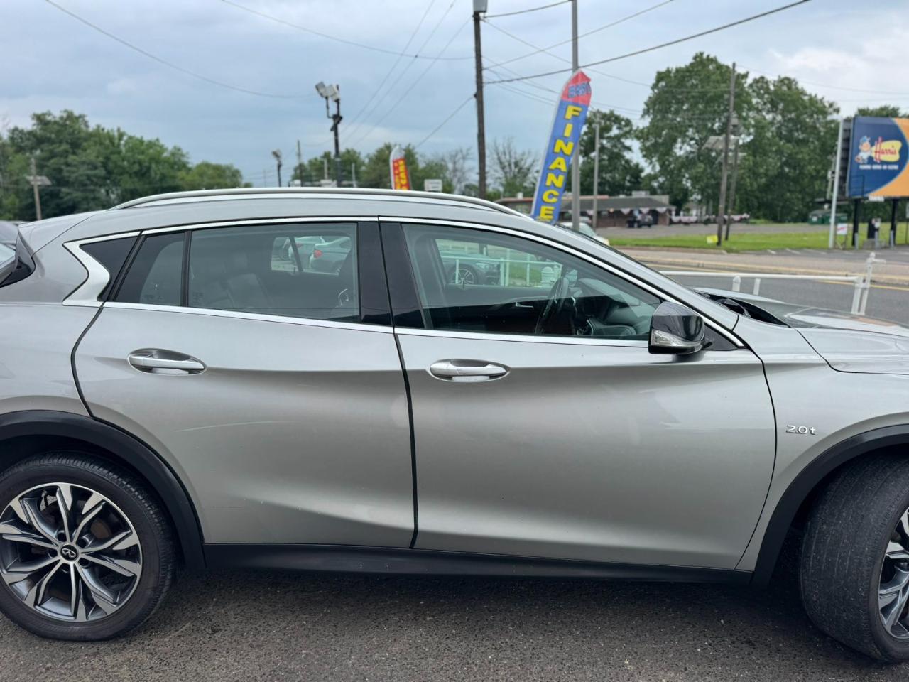 Infiniti QX30 Premium AWD *Ltd Avail* 2017