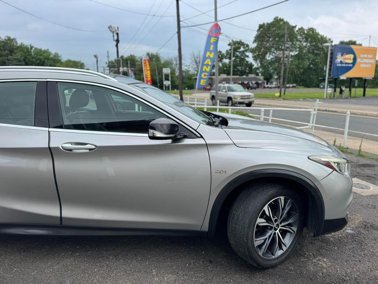 Infiniti QX30 Premium AWD *Ltd Avail* 2017