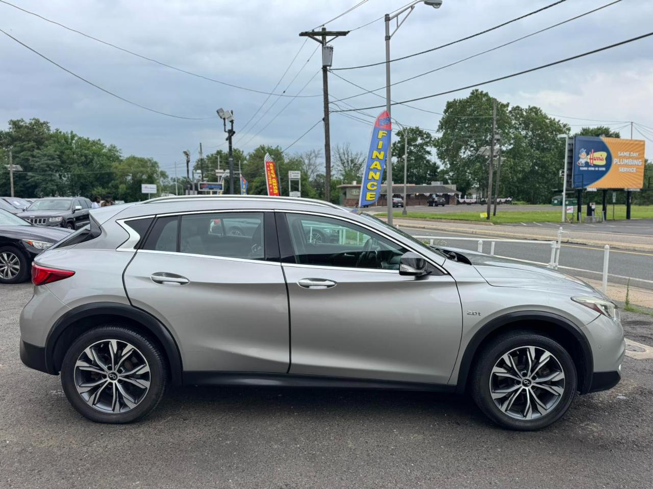 Infiniti QX30 Premium AWD *Ltd Avail* 2017