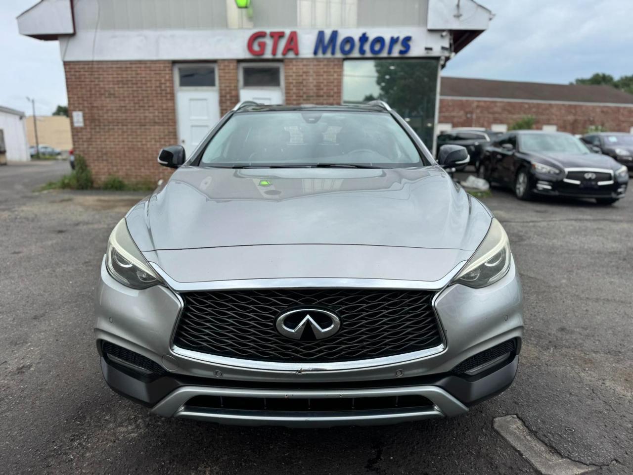 Infiniti QX30 Premium AWD *Ltd Avail* 2017