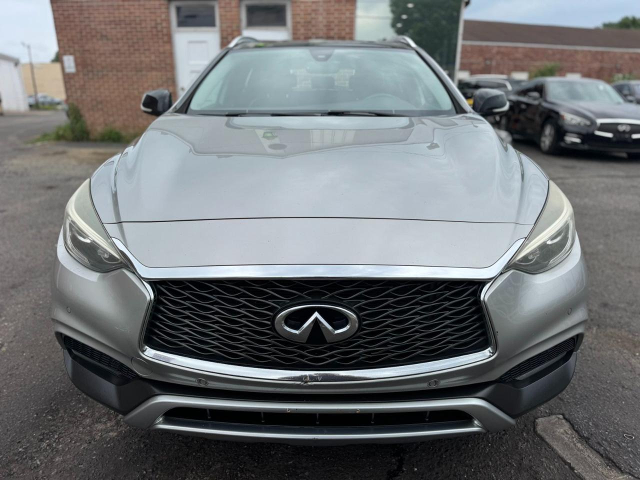 Infiniti QX30 Premium AWD *Ltd Avail* 2017
