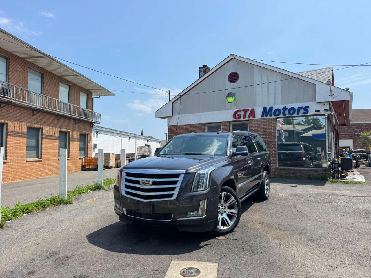 Cadillac Escalade ESV 4WD 4dr Premium Collection 2016