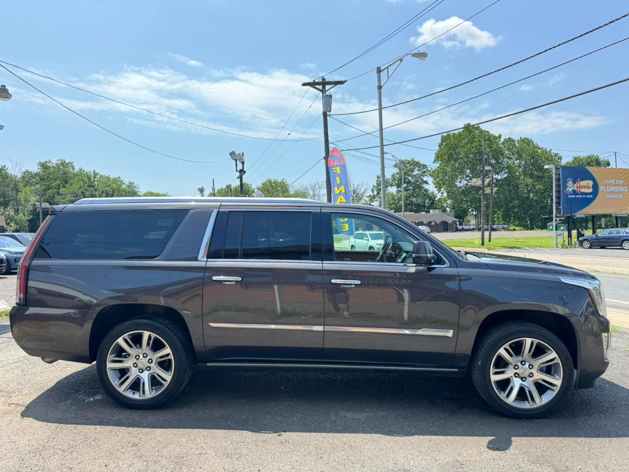 Cadillac Escalade ESV 4WD 4dr Premium Collection 2016