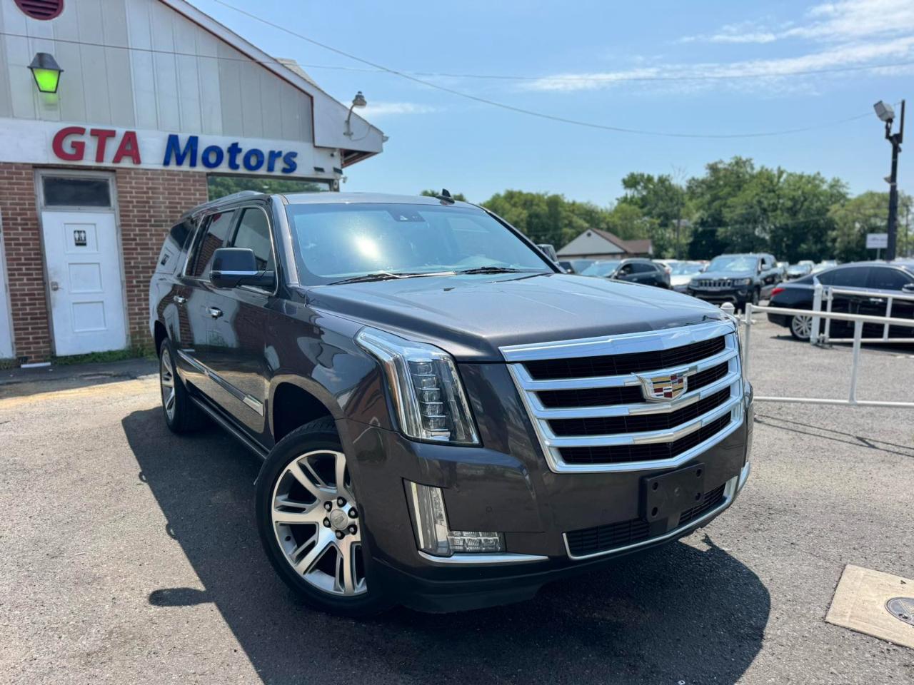 Cadillac Escalade ESV 4WD 4dr Premium Collection 2016