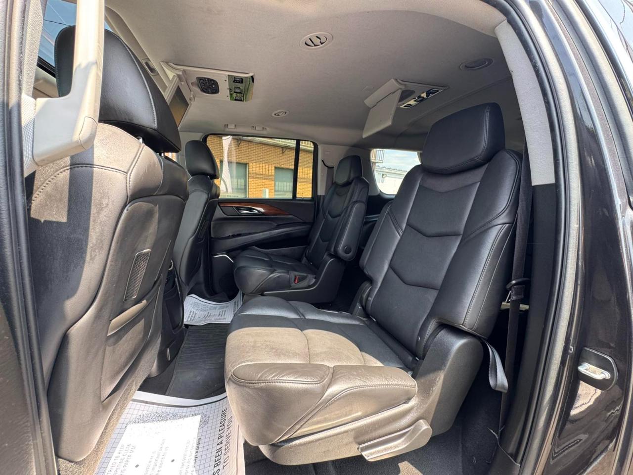 Cadillac Escalade ESV 4WD 4dr Premium Collection 2016