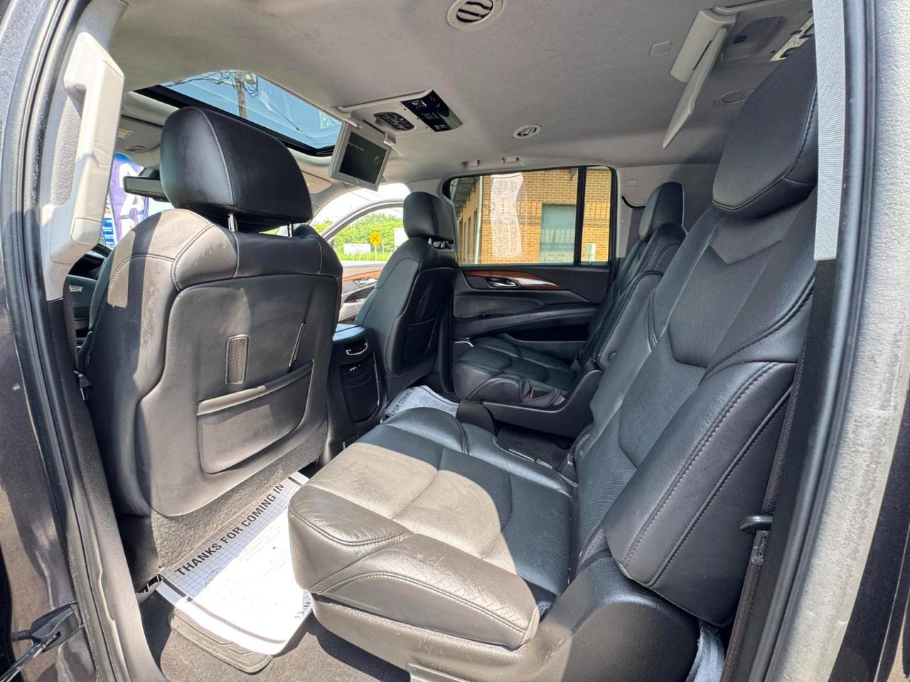 Cadillac Escalade ESV 4WD 4dr Premium Collection 2016