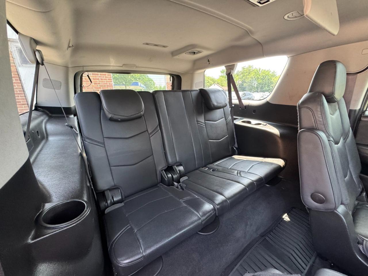 Cadillac Escalade ESV 4WD 4dr Premium Collection 2016