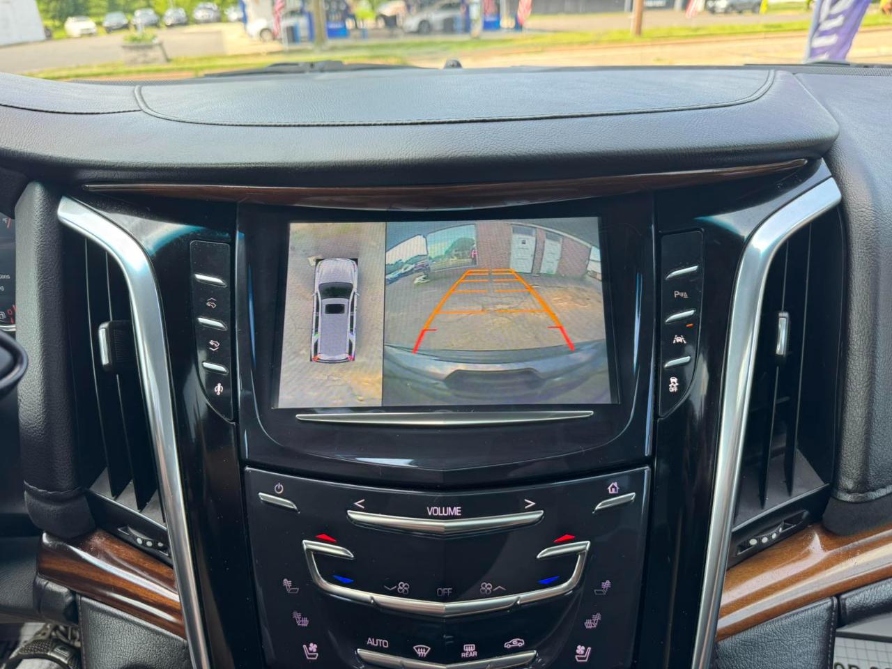 Cadillac Escalade ESV 4WD 4dr Premium Collection 2016
