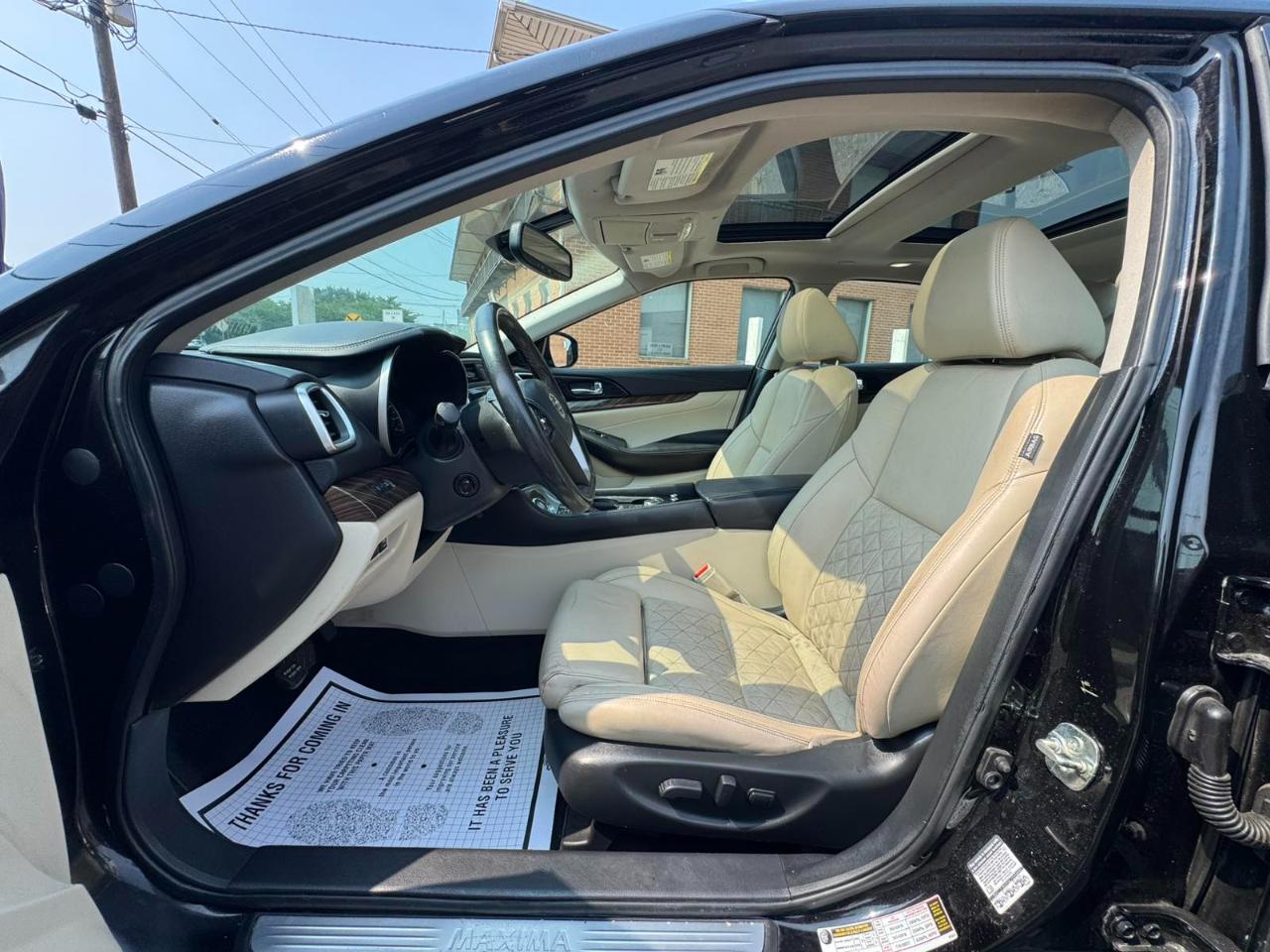 Nissan Maxima 4dr Sdn 3.5 Platinum 2016