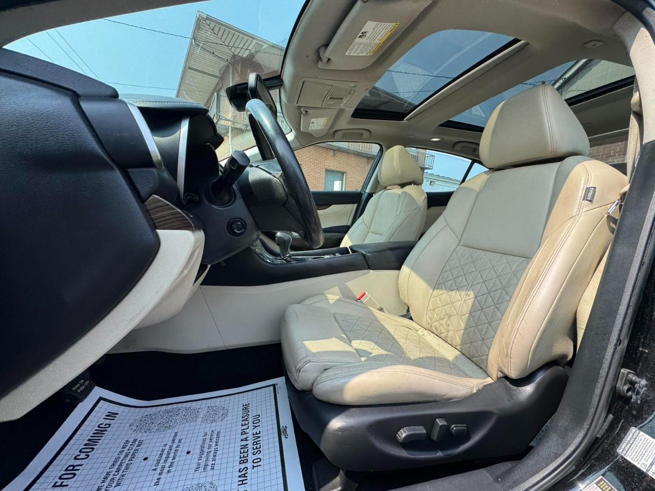 Nissan Maxima 4dr Sdn 3.5 Platinum 2016