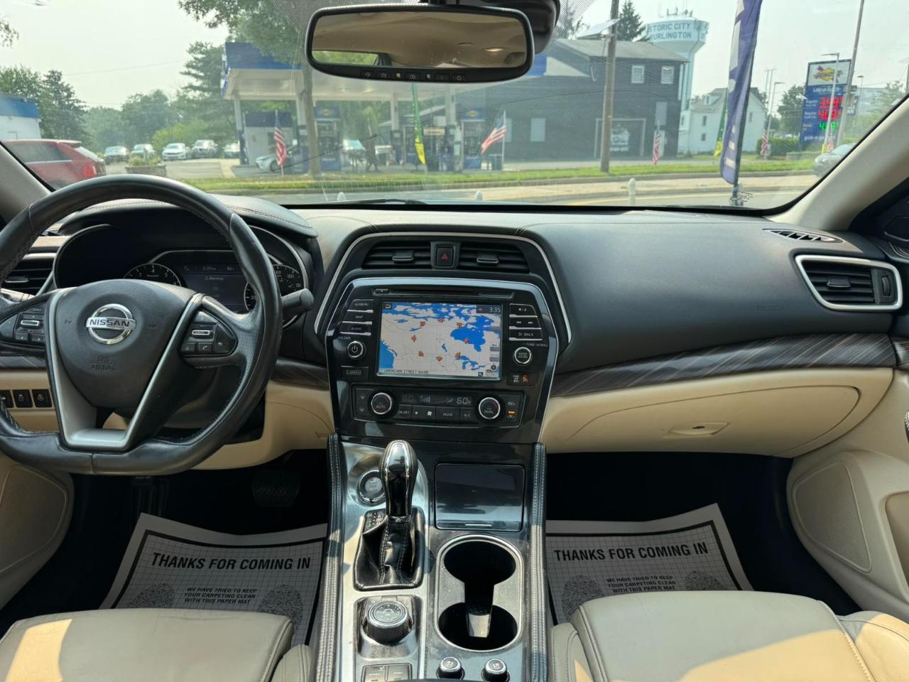 Nissan Maxima 4dr Sdn 3.5 Platinum 2016