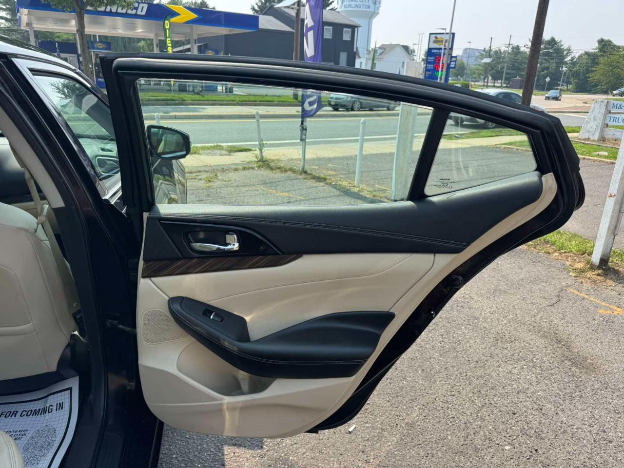 Nissan Maxima 4dr Sdn 3.5 Platinum 2016