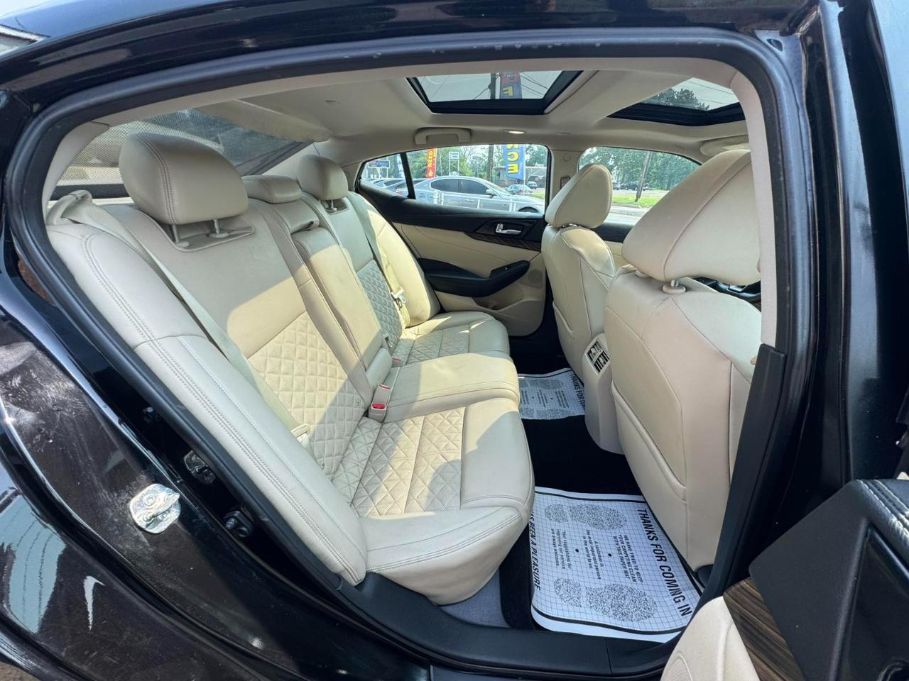 Nissan Maxima 4dr Sdn 3.5 Platinum 2016