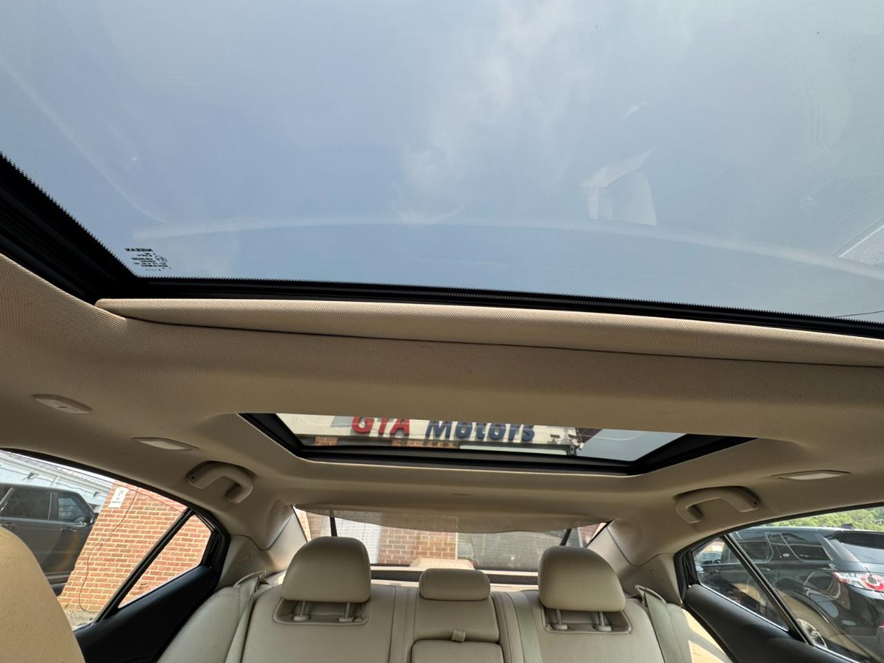 Nissan Maxima 4dr Sdn 3.5 Platinum 2016